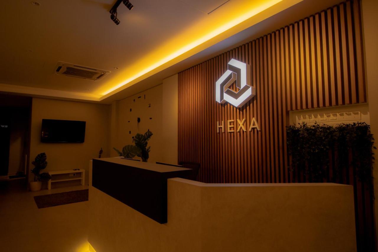 Hexa Hotel & Backpackers Capsules Bukit Bintang Куала-Лумпур Екстер'єр фото