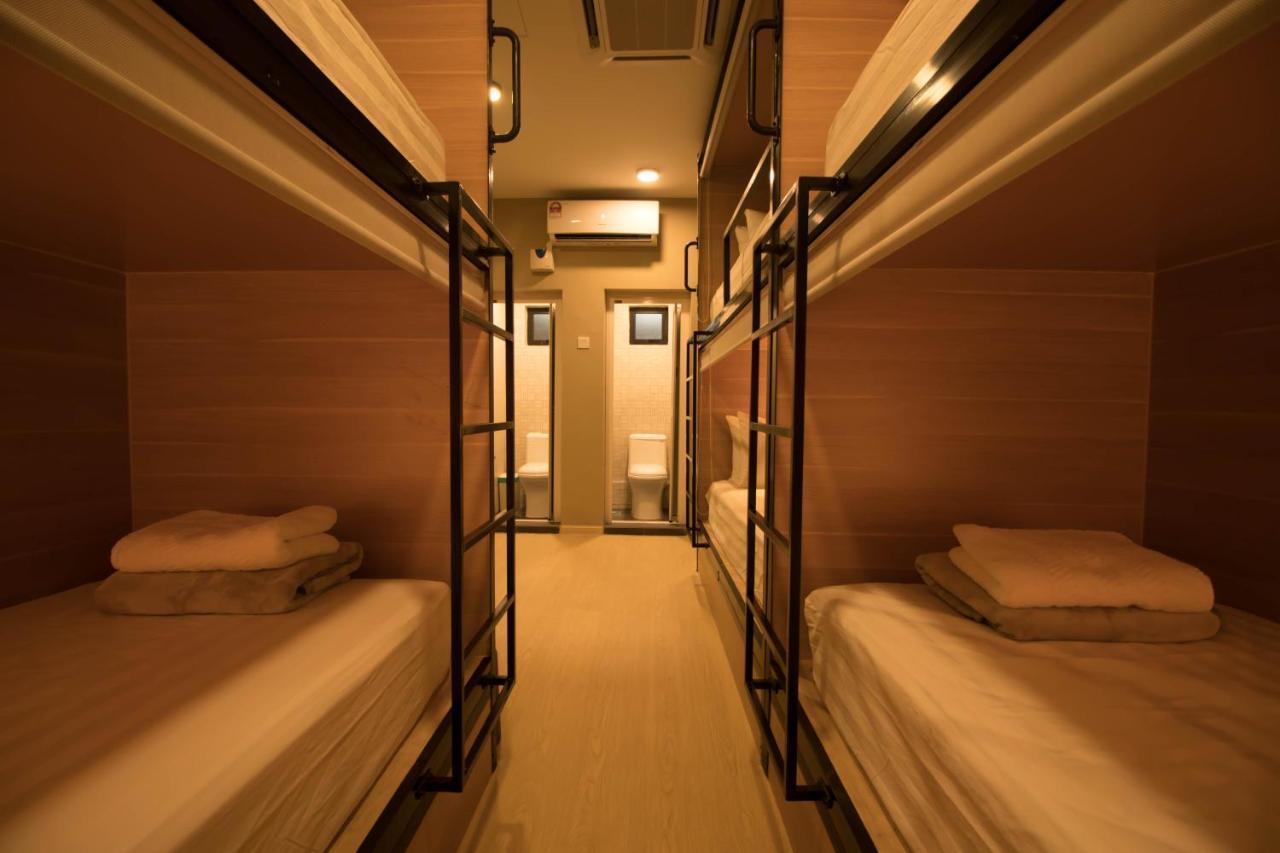 Hexa Hotel & Backpackers Capsules Bukit Bintang Куала-Лумпур Екстер'єр фото